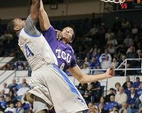 开云体育平台APP-独行侠逆转马刺，约基奇绝境逆转：一场篮球巨星的震撼之战