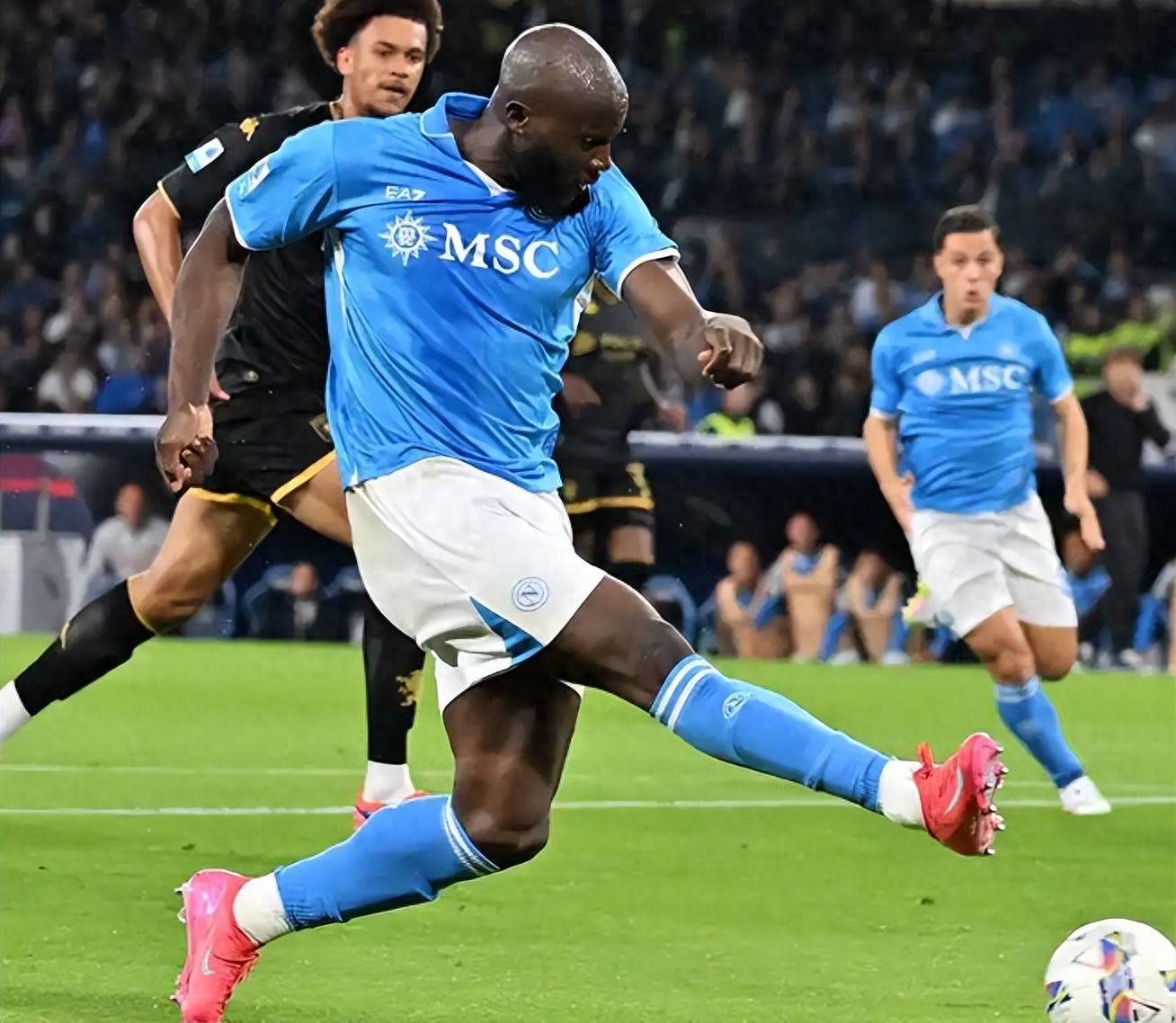 那不勒斯挑战帕尔马,争取胜利的简单介绍 那不勒斯挑战帕尔马,争取胜利的简单介绍