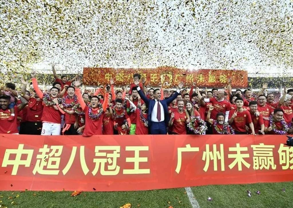 恒大迎来一场历史性的羽毛球对决