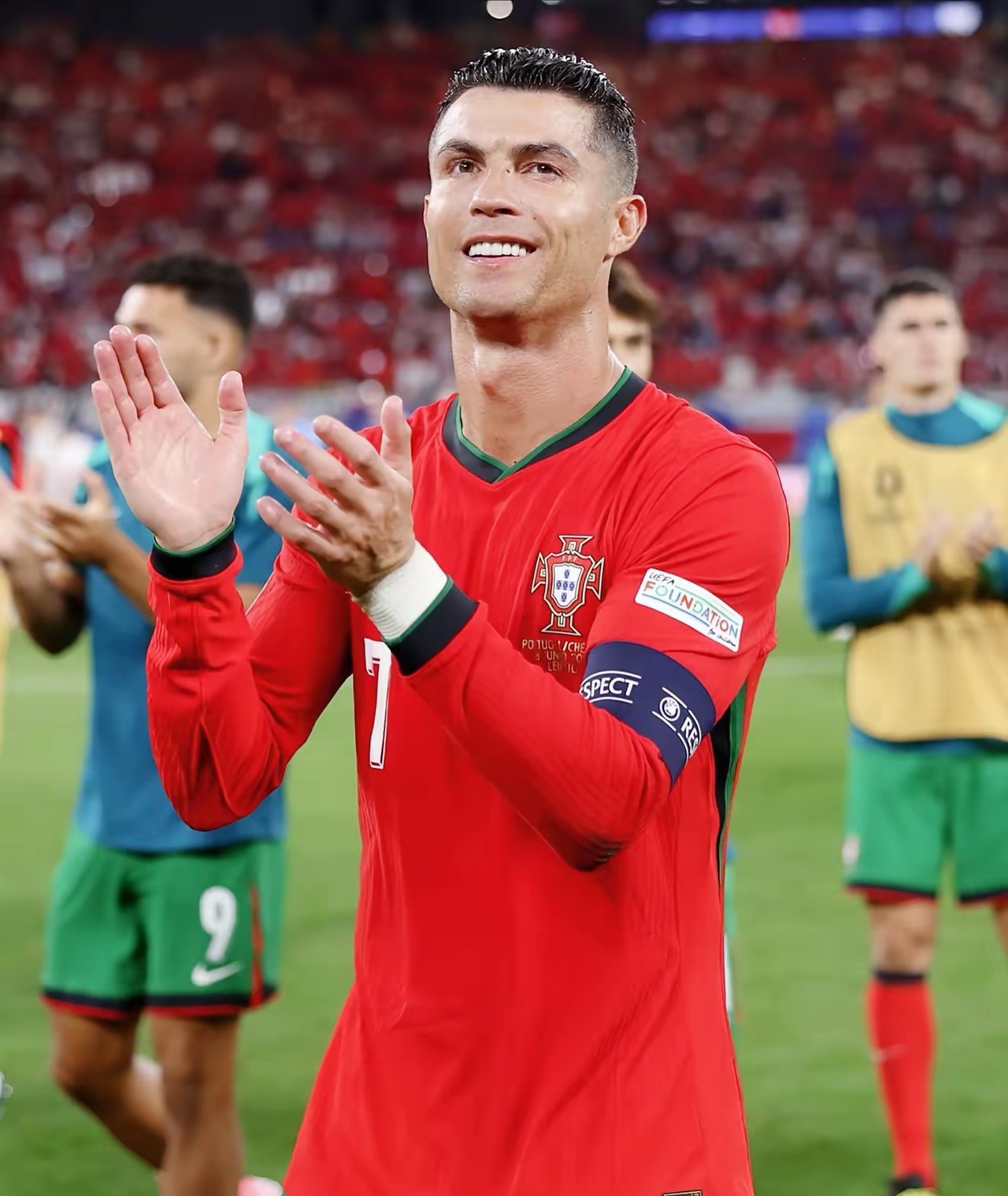 杰出球员的出色表现点燃了全场气氛,下场对决非错过!的简单介绍 杰出球员的出色表现点燃了全场气氛,下场对决非错过!的简单介绍