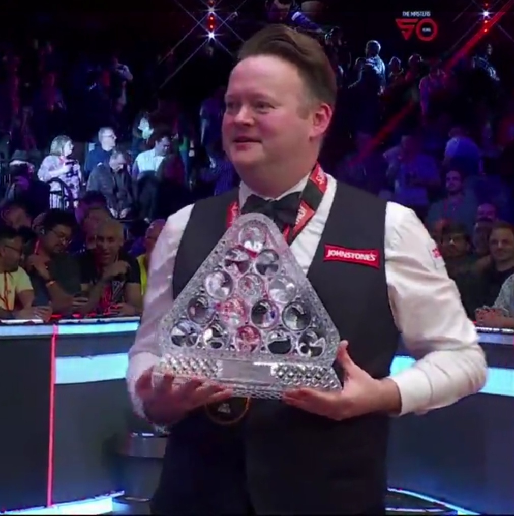 欧洲选手惊艳表现,赢得观众掌声 欧洲选手惊艳表现,赢得观众掌声