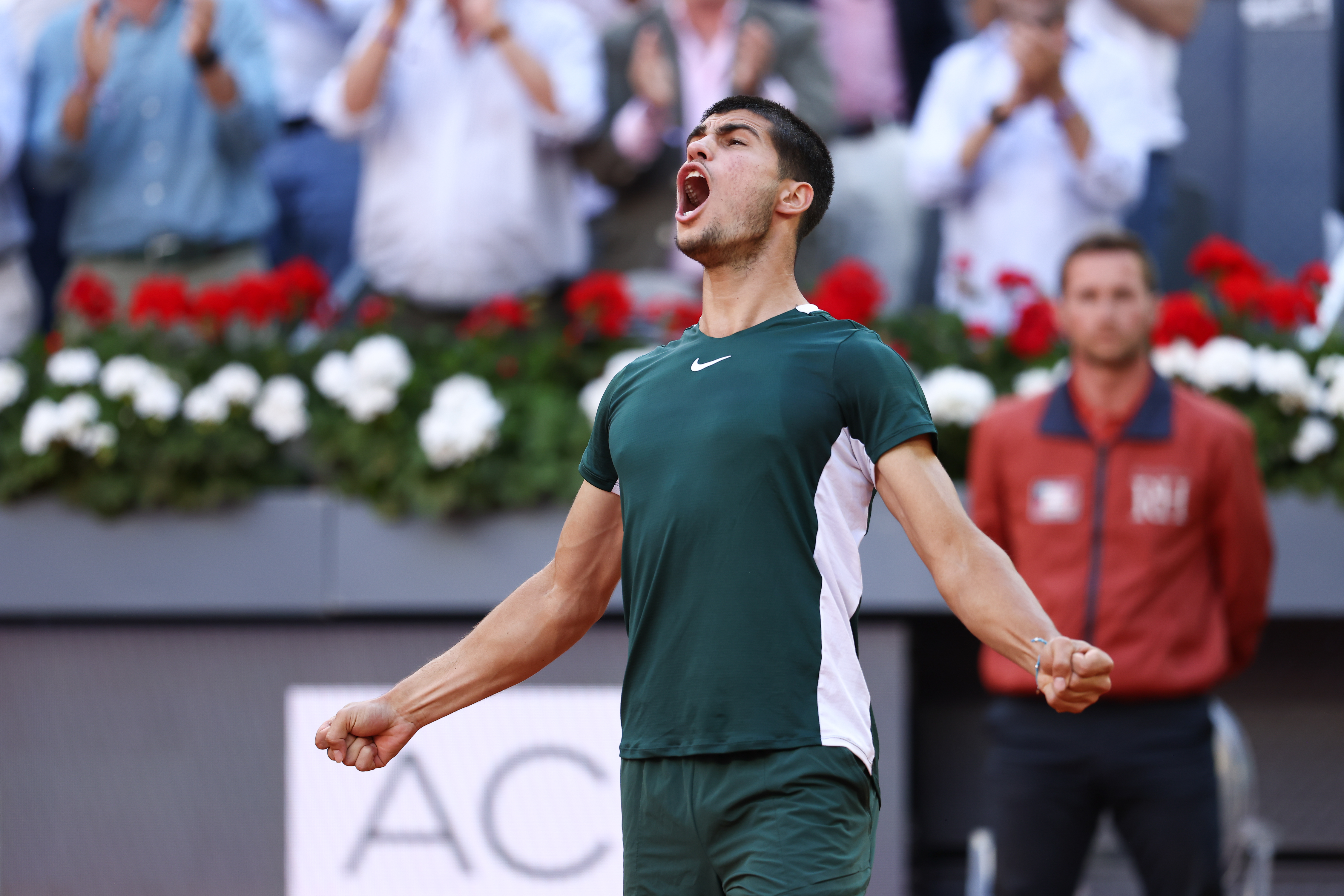 西班牙网球队力克德国网球队,阿尔卡拉斯爆发神勇的简单介绍 西班牙网球队力克德国网球队,阿尔卡拉斯爆发神勇的简单介绍