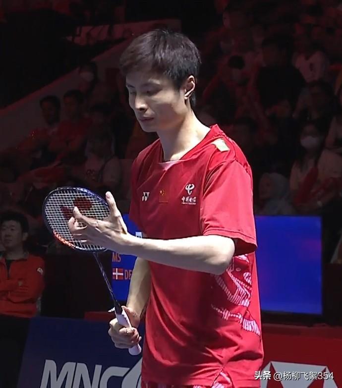 中国队逆转印尼队，石宇奇统治全场